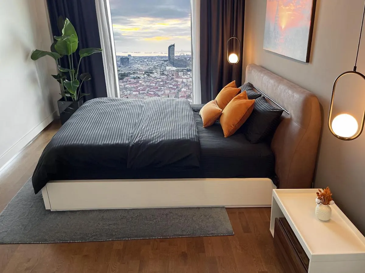 Apartment Emaar, Dinner At 102M With A View Of The Bosphorus Istanbul Turkey