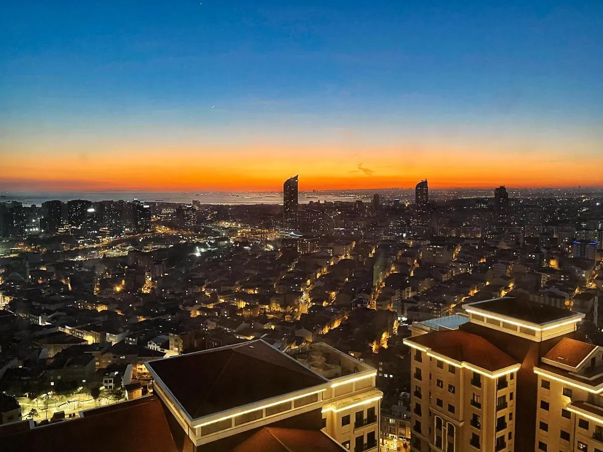 Emaar, Dinner At 102M With A View Of The Bosphorus اسطنبول 0*,