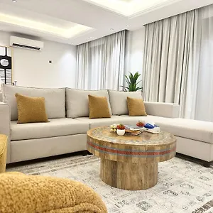 Luxurious 3 Bedroom - 5 Minutes To Boulevard الرياض