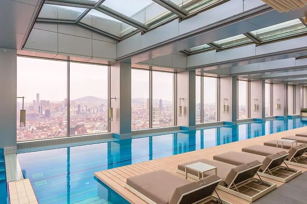 شقة Emaar, Dinner At 102M With A View Of The Bosphorus اسطنبول